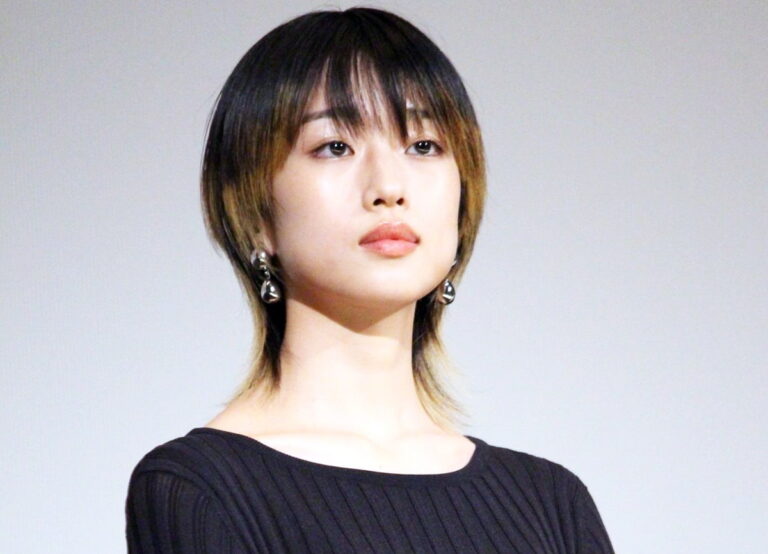 河合優実と山口百恵はそっくり？横顔や唇や目つきなどを徹底比較！