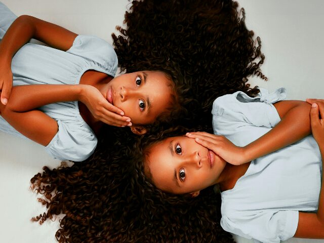 原菜乃華と親子漫才の池田レイラ似てる？二重まぶたや唇ほっぺもそっくり？