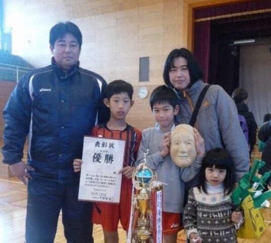甲斐優斗の両親も身長高い？父もバレー経験者？
